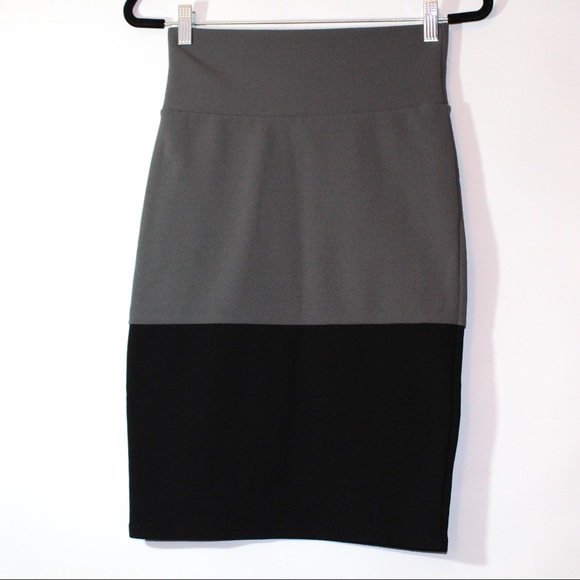 LuLaRoe Dresses & Skirts - LulaRoe grey and black pencil skirt